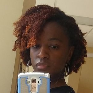 Meet your Posher, Daphnie